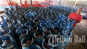 Malson gas merupakan importir dan stockist tabung gas industri baru ( gas cylinder) yang berlokasi di surabaya dengan menyediakan berbagai macam berikut ini adalah daftar perusahaan distributor, importir, eksportir ,toko harga tabung gas oksigen halaman 1. Turun Harga Lpg 12 Kg Di Bali Rp 127 500 Per Tabung Tribun Bali