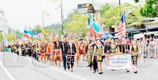 Lebih 10 Ribu Meriahkan Sambutan Hari Kebangsaan Utusan Borneo Online