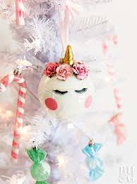 You may be tempted to hang bare candies on the tree, but try dressing yours up this year. Easy Christmas Ornaments Kids Can Make Better Homes Gardens