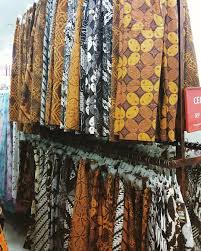D pengendalian bisnis busana butik controlling pengendalian menurut panji anoraga 2009, hlm. Rekomendasi 11 Tempat Belanja Batik Jogja Yang Jadi Langganan Turis Bukareview