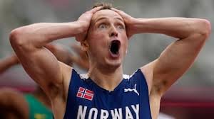 Six of the eight runners broke at least a national record. Z1n 99cfjorqtm