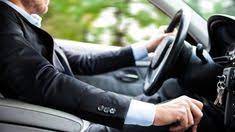 自動車の運転を学び始めた若い頃のことを思い出してみてください おそらく大人から 車の運転は 特別な権利だが責任を伴う と戒められたことでしょう 毎 教習 自動車 運転