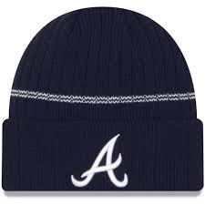 Knit definition, to make (a garment, fabric, etc.) by interlocking loops of one or more yarns either by hand with knitting needles or by machine. New Era Mlb Atlanta Braves Primary Logo On Field Sport Cuffed Knit Teams From Usa Sports Uk