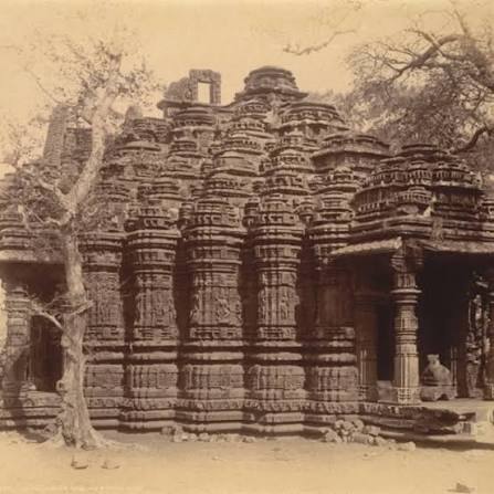 Photographs of Ambarnath Shiv temple taken by british photographers. 📸 1. William Johnson , William Henderson ( 1855-1862) 📸 2. Captain charles scott ( year 1850 ) 📸 3. Henry Cousense (