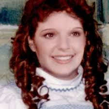 Elaine Horn's Instagram, Twitter & Facebook