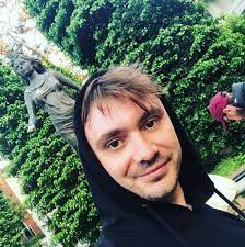 Daniel martyniuk coraz częściej widywany jest w towarzystwie zgrabnej blondynki. Daniel Martyniuk Wrocil Do Bylej Dziewczyny Pokazal Zdjecie Swojej Partnerki W Samej Bieliznie Kim Jest Faustyna 25 10 2020 Gazeta Wspolczesna