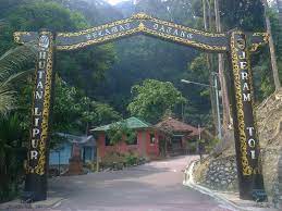Air terjun ialah antara tempat menarik di malaysia yang sering menjadi tumpuan pengunjung di musim cuti sekolah dan cuti hujung minggu. Senarai Lokasi Hutan Lipur Air Terjun Di Negeri Sembilan Emajalah2u