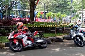 4 Cara Mengendarai Motor Di Tikungan Yang Benar Wahana Honda