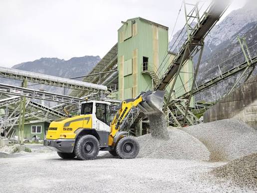 Liebherr L-528-2PLUS1 Wheel Loader