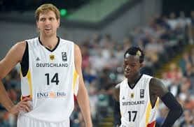 Er und sein bruder hatten sich zuvor vor allem mit skateboarden beschäftigt, bis dennis im alter von elf jahren zum basketball fand. Basketball Jungstar Dennis Schroder Die Wachablosung Sportmeldungen Stuttgarter Zeitung