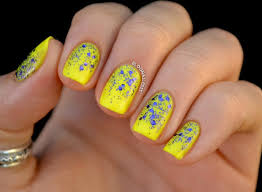 Yellow nail designs are usually connected with black, blue, grey, orange etc colors. Beautiful Yellow Manicures That Are Bright Enough For Summer