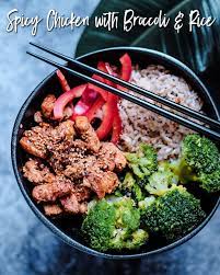 Add 1 stick of butter to a pan on high then add frozen broccoli. Lauren Simpson Fitness Spicy Chicken With Broccoli Rice Calories 197 Protein 33 Fats 9 Carbs 19 How To Eat Better Spicy Chicken Broccoli Rice