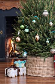 Trim the tree with your favorite faces! 50 Unique Christmas Tree Decoration Ideas And Themes 2020