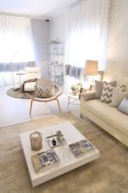 62 Ideen Zum Wohnzimmer Einrichten In Neutralen Farben Graubeige Weissgrau Graubraun Kleineswohn Wohnzimmer Einrichten Wohnzimmer Weiss Wohnzimmer Gestalten