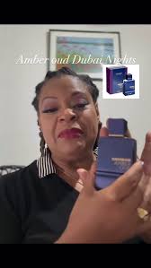 1. Champús Medicados • Ketoconazol: Ayuda a combatir hongos y reducir la  inflamación. • Piritiona de Zinc: Controla la caspa y reduce la irritación.  • Sulfuro de Selenio: Disminuye el crecimiento celular