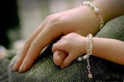 Yang memiliki harga diri afiyah : Rangkaian Nama Bayi Perempuan Islami Modern Dan Artinya