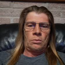 Will we get a lei when arriving in Maui, and how to make sure this happens?