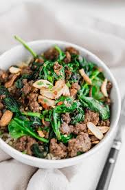 Thai Beef Bowl With Garlic And Spinach Recipe Beef Bowls Ground Beef And Spinach Thai Beef
