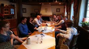 Bleiben durfte nur der alte schrank. Diskussionsrunde Wirtschaft Starken Die Zukunft Mendens Als Wirtschaftsstandort Junge Union Menden