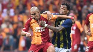 Şampiyonluk yolunda hayati bir öneme sahip olan ezeli rekabet derbisine, iki rakip eşit puanda çıktı. Fenerbahce Galatasaray Derbisinin Sifresi 23 Galatasaray Gs Haberleri Spor