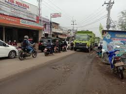 Lowongan kerja pt pelindo daya sejahtera februari 2021. Jalan Cikarang Cibarusah Rusak Parah Kbeonline Id