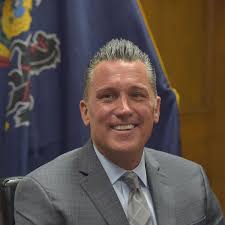 Micozzie names Lt. Bernhardt to fill Chitwood's spot as interim U.D. top  cop