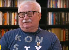 Nel 2008 wałęsa ha subito un infarto ed è stato necessario l'impianto di un pacemaker cardiaco presso l'ospedale metodista di houston in texas. Lech Walesa Ma Wielkie Klopoty Ze Swoim Synem Slawomir Walesa Powiedzial Ze Nie Zrobi Tego Czego Chce Rodzina Mowi Ze Nie Ma Dla Niego Ratunku Zyciepl