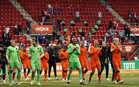 In de nederlands elftal fanshop zijn er verschillende artikelen beschikbaar. Oranje Tegen Oekraine Op Zoek Naar Eerste Zege Op Ek Sinds 2008 Leeuwarder Courant