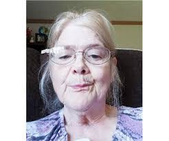 Louise Mallory's Instagram, Twitter & Facebook