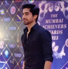 Harshad Chopda - Love his smile ? :- Admin | Facebook