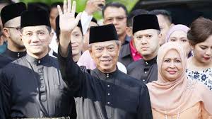 Dalam kebijakan luar negeri malaysia, asean berada pada lingkaran konsentris pertama berdasarkan kepentingan geopolitik dan geoekonomi malaysia. Pm Muhyiddin Yassin Genap Setahun Berkuasa Sejak Kudeta Krisis Politik Malaysia Masih Berlanjut Serambi Indonesia
