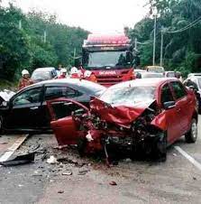 Kemalangan maut jalan raya di malaysia pengenalan setiap negara mempunyai perangkaan kemalangan jalan raya yang disediakan oleh kementerian pengangkutan malaysia. Bas Maut Kemalangan Di Malaysia Bus Accidents Photos Facebook