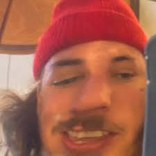 Sharon Silva (@smallestmaam)