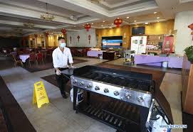 chinese restaurant adjusts to outdoor