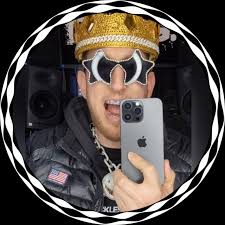 Malki Means King 👑 (@malkimeansking) • Instagram photos and videos