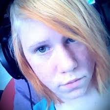 Sarah Condie's Instagram, Twitter & Facebook