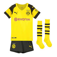 Borussia dortmund will once again wear a special home kit for their champions league (and possibly europa league) games next season. Puma Boys Borussia Dortmund Home Mini Kit 2018 2019 Sports Outdoors Clothing