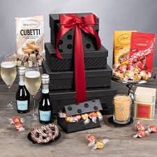 Valentine's day is right around the corner, so rather than settling for another box of chocolates and a bouquet of red roses, put your creativity to the test this year. Gift Baskets Of Wine Food Fruit More Gourmet Gift Baskets