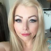 Jen Pollard's Instagram, Twitter & Facebook