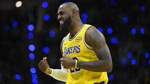 LeBron James breaks Kareem Abdul-Jabbar NBA record for field goals
