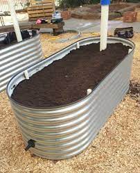 Build a raised planting bed and have tonight's salad at your fingertips! Wicking Bed Construction How To Build A Self Watering Wicking Bed Deep Green Permaculture