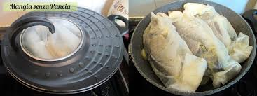 L'orata al cartoccio, grazie alla sua particolare cottura, conserva tutti gli aromi del pesce e delle erbe aromatiche che si usano per la profumazione, la carne inoltre grazie al vapore che. Orata Al Cartoccio In Padella Con Patate