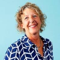 Sally Gilbert's Instagram, Twitter & Facebook