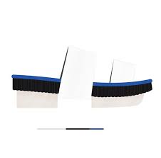 Com 26 anos e moradora de nova iguaçu (rj), ela pretende fazer um curso de teatro. Camilla De Lucas On Twitter Eu Entendi Tu Enfia O Pe A Primeira Tira Fica Na Altura Dos Dedos E A Outra No Meio Do Pe So Que Cara E Um Tipo