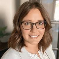 Kris Bradley's Instagram, Twitter & Facebook