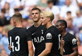 As well as Adam Wharton, Tottenham now want to sign another Crystal Palace  player who adores Micky van de Ven