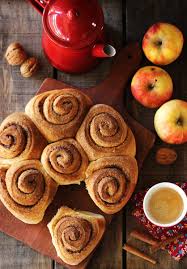 Brioche Roulee A La Cannelle Vegan Vegetale Miss Pat Roules A La Cannelle Gateaux Et Desserts Recette Dessert
