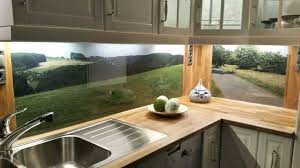 Kuchenruckwand Aus Esg Glas Mit Eigenem Motiv Aus Backsplash Eigenem Esgglas Kuchenruckwand Mit Motiv Kitchen Design Kitchen Remodel Kitchen