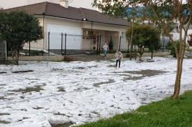 Essas pedras, na terra, são compostas por água no estado sólido e medem entre 5 e 200 mm de diâmetro. Chuva De Granizo Para Quem