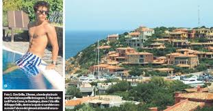 Ciro grillo , figlio 19enne di beppe grillo , è indagato per stupro insieme ad altri tre amici dopo la denuncia di una modella di origini scandinave. Ciro Grillo Il Figlio Di Beppe Indagato Per Stupro Con Tre Amici